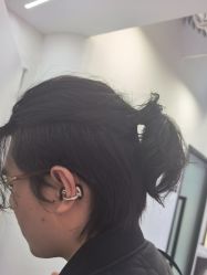 -V7 HAIR SALON
