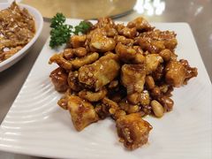 宫保鸡丁-金牌餐厅·天津菜·八珍豆腐·老爆三(瓷房子店)