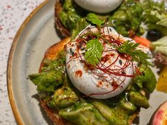 罗勒酱杂菌班尼迪蛋-BE BRIGHT KITCHEN(正佳广场店)