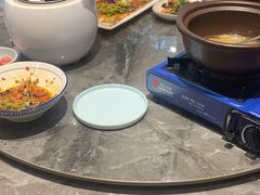 -有红鸡毛店·川菜(建设路店)