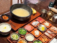 -银米·云南传统过桥米线(双廊黑金冠店)