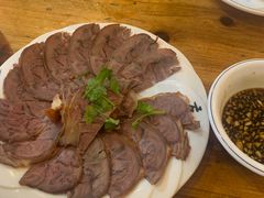 -鹤乡东北菜(崮山路店)