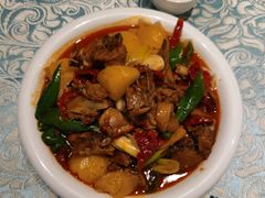 巴扎76号大盘鸡-巴扎美食·新疆菜·西域歌舞表演餐厅(新疆大厦店)