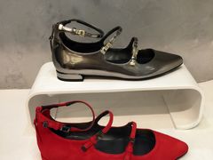 -STUART WEITZMAN(静安嘉里中心店)