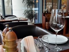 -MONICH牛排融合餐厅(和义大道购物中心店)