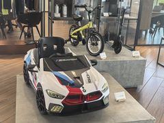 -杭州宝荣宝马·迷你4S店