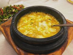 蟹黄烩豆腐-银都上海菜馆(粤海东路店)
