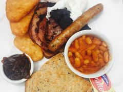 -Bully Hayes Restaurant & Bar