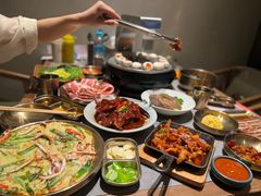 -草家酱蟹炭火烤肉店(珲春南路一店)