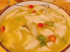 酸菜鱼-龙门阵茶屋川菜馆(武康路店)