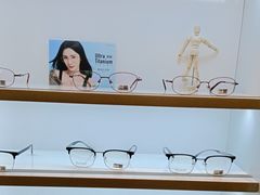 -罗伯特眼镜·蔡司官方授权(前海桂湾店)