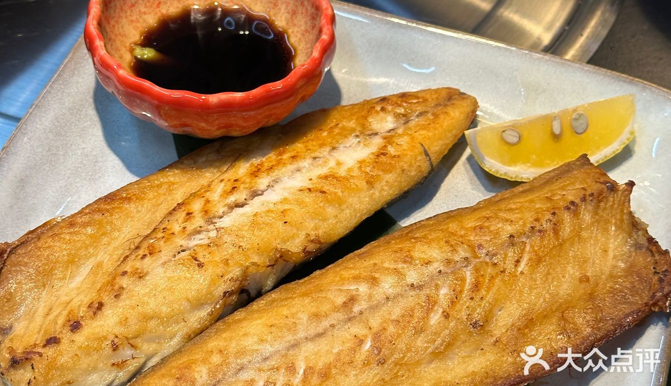 超正宗的韩式料理店，烤青花鱼超好吃‼️爱惨了