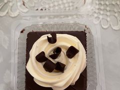 -红宝石·鲜奶小方·海派西点房(控江店)