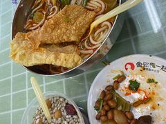 -红鼻子桂林米粉(金唐新光界店)