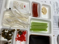 烤鸭蘸酱-四季民福烤鸭店(王府井灯市口店)