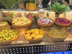 -四囍码头海鲜烧烤自助火锅(外滩南京东路悦荟广场店)
