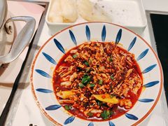 -黄记煌三汁焖锅(新佳丽江汉路店)