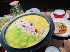 -山城外·非遗酸菜鱼(蜀都万达店)
