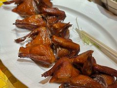 红烧乳鸽-惠食佳(滨江大公馆店)