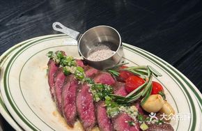Grilled Angus Steak with Salted Onion Sauce