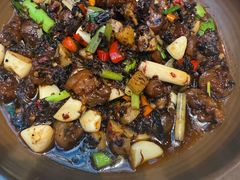 -阿瓦山寨·湘菜现炒·剁椒鱼头王(咸阳总店)