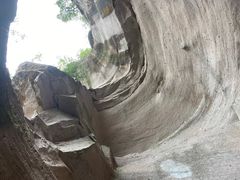 -伍山石窟
