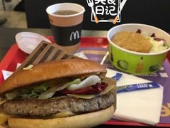 -麦当劳(鄂尔多斯机场店)
