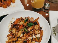 -赶海部落海鲜城(海阳路店)