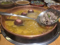 -洱火云南酸菜牛肉火锅(石景山当代商城店)