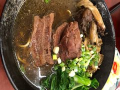 -尊品原汁牛肉面