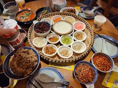 -包整·丝娃娃(一览甲秀楼风景店)