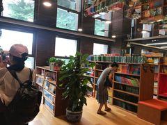 -外研书店(北京外国语大学西校区北外国际大厦店)