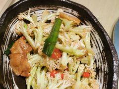-关东小磨东北菜(上海长风大悦城店)
