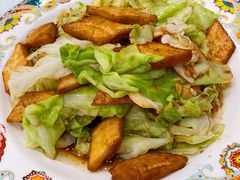 包包菜炒馕-巴依老爷新疆美食(牡丹园店)