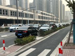 -万达广场(临港店)