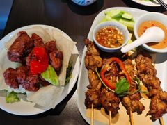 -大头虾越式风味餐厅(光明广场店)