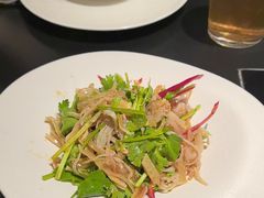 -鲜入唯煮·港式海鲜牛肉火锅(金宝街店)