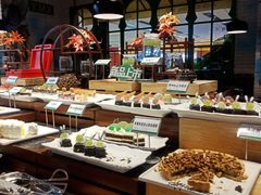 -亚马逊环球美食百汇(新城吾悦广场店)