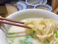鱼汤手擀面-南京大牌档(三阳广场苏宁店)