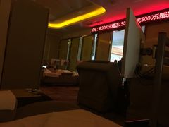 -黄金水汇·美食(文锦渡店)