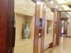 -山明水秀大饭店