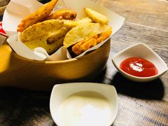 -HIGH FIVE哈福手工汉堡(桂林路店)