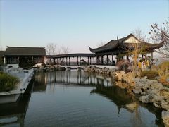 -上海滴水湖皇冠假日酒店