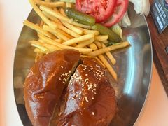 -The BREW·酿餐厅(浦东嘉里大酒店)