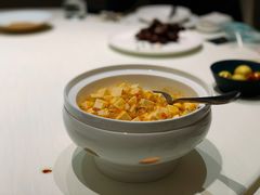 蟹粉豆腐-屋里厢上海菜馆
