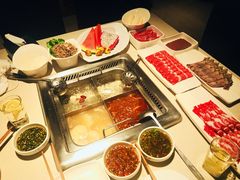-海底捞火锅鲜切牛肉主题店(长寿路店)