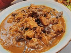 东北小鸡炖蘑菇-东北农家小院(定西路店)