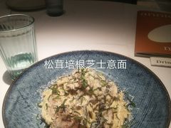 -阿妮叶李(光谷世界城店)