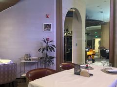 -斯普汇生蚝牛排馆(中骏世界城店)