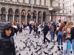 -文艺复兴百货(米兰大教堂广场店)